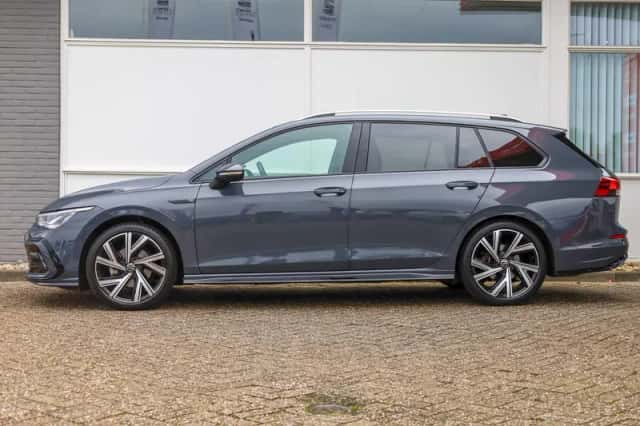 Volkswagen Golf (2023) thumbnail 13