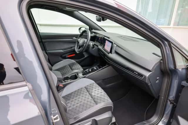 Volkswagen Golf (2023) thumbnail 14