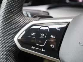 Volkswagen Golf (2023) thumbnail 26