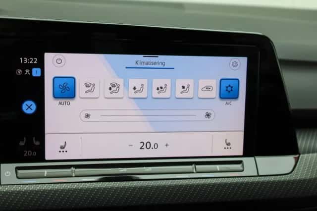 Volkswagen Golf (2023) thumbnail 31