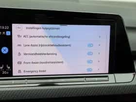 Volkswagen Golf (2023) thumbnail 45