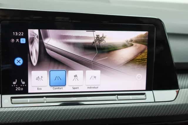 Volkswagen Golf (2023) thumbnail 46