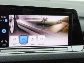 Volkswagen Golf (2023) thumbnail 46