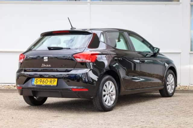 SEAT Ibiza (2023) thumbnail 2