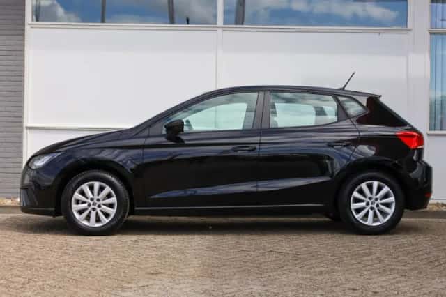 SEAT Ibiza (2023) thumbnail 12