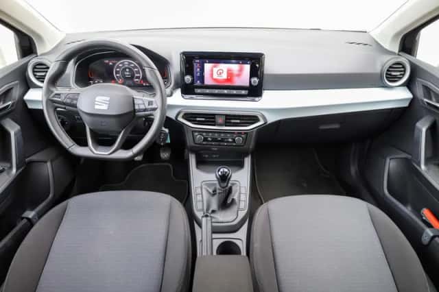 SEAT Ibiza (2023) thumbnail 5