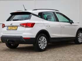 SEAT Arona (2021) thumbnail 2