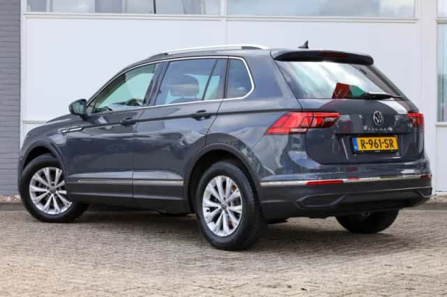 Volkswagen Tiguan (2022) thumbnail 11