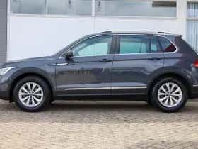 Volkswagen Tiguan (2022) thumbnail 12