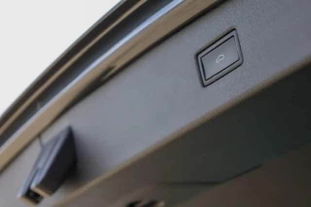Volkswagen Tiguan (2022) thumbnail 16