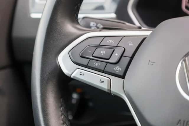 Volkswagen Tiguan (2022) thumbnail 22