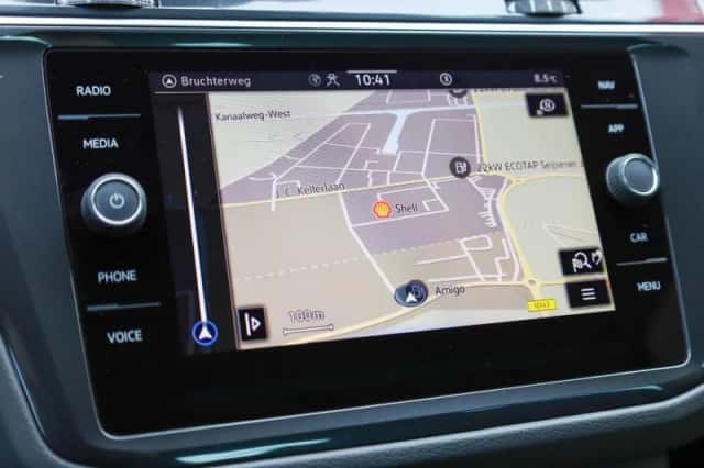 Volkswagen Tiguan (2022) thumbnail 24