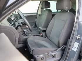 Volkswagen Tiguan (2022) thumbnail 4