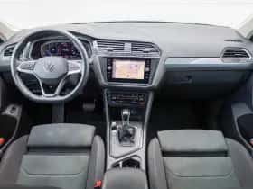 Volkswagen Tiguan (2022) thumbnail 5