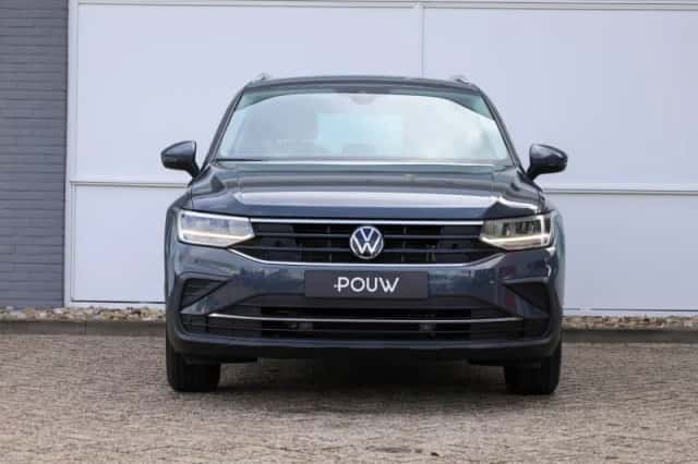 Volkswagen Tiguan (2022) thumbnail 8
