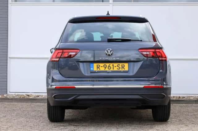 Volkswagen Tiguan (2022) thumbnail 10