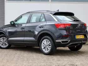 Volkswagen T-Roc (2021) thumbnail 12