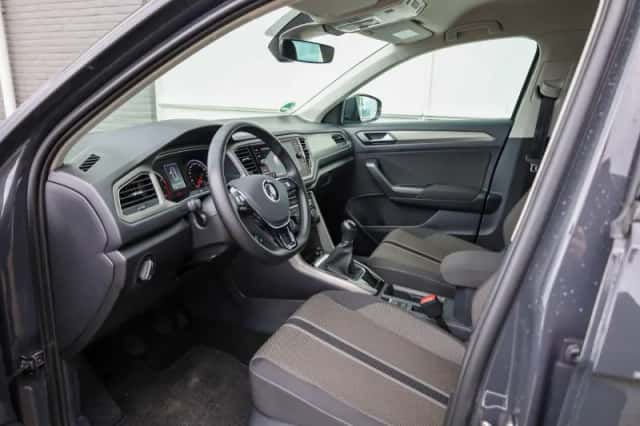 Volkswagen T-Roc (2021) thumbnail 21