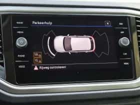 Volkswagen T-Roc (2021) thumbnail 28