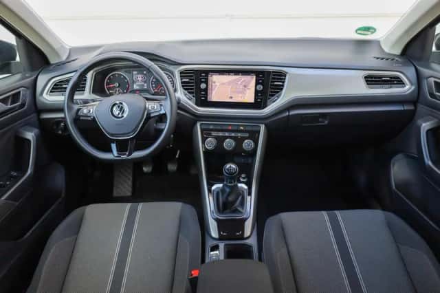 Volkswagen T-Roc (2021) thumbnail 5