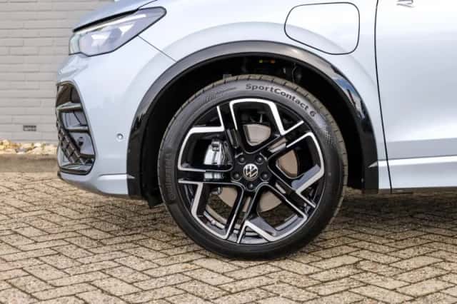 Volkswagen Tiguan (2025) thumbnail 13