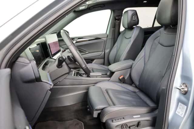 Volkswagen Tiguan (2025) thumbnail 4