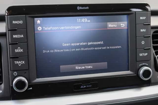 Kia Stonic (2019) thumbnail 25
