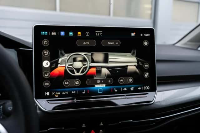 Volkswagen Golf (2026) thumbnail 40