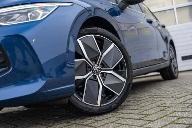 Volkswagen Golf (2026) thumbnail 41
