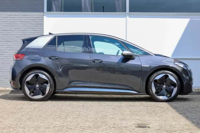 Volkswagen ID.3 (2020) thumbnail 3