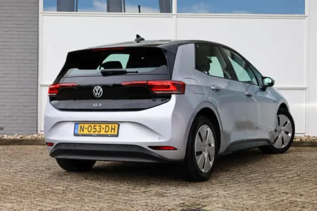 Volkswagen ID.3 (2020) thumbnail 2