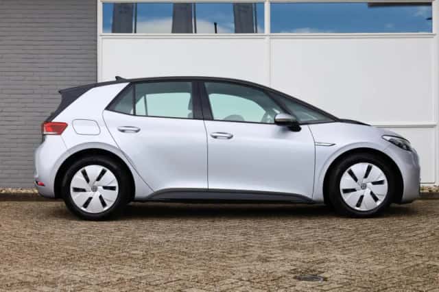 Volkswagen ID.3 (2020) thumbnail 3
