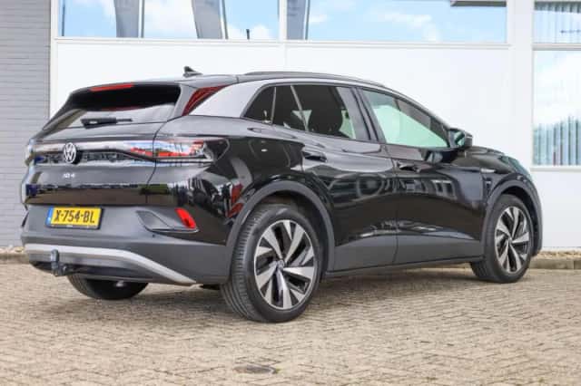 Volkswagen ID.4 (2022) thumbnail 2