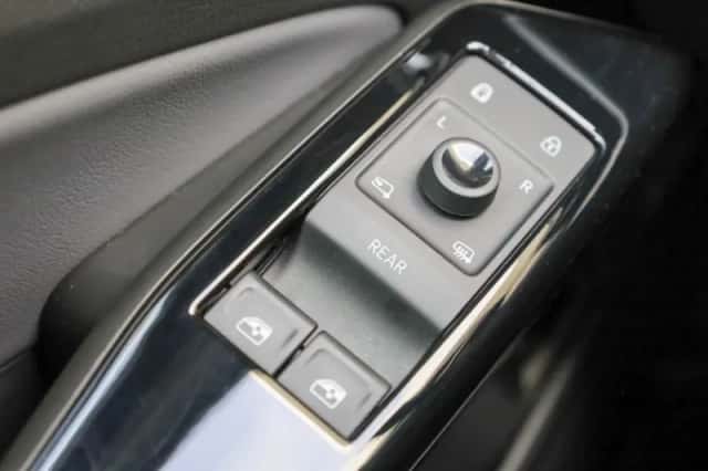 Volkswagen ID.4 (2022) thumbnail 34