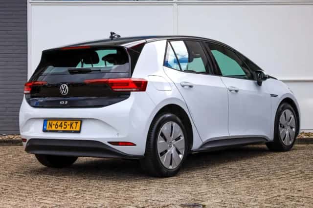 Volkswagen ID.3 (2021) thumbnail 2