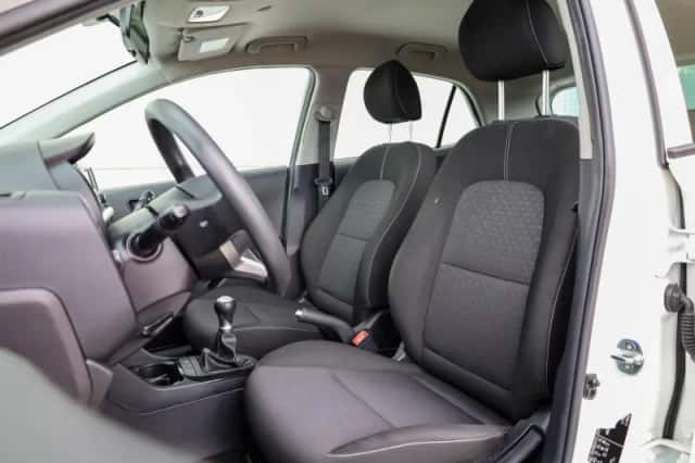Kia Picanto (2021) thumbnail 4