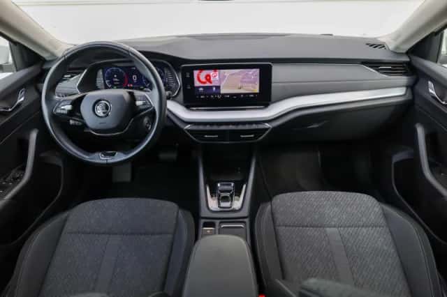 Škoda Octavia (2022) thumbnail 5