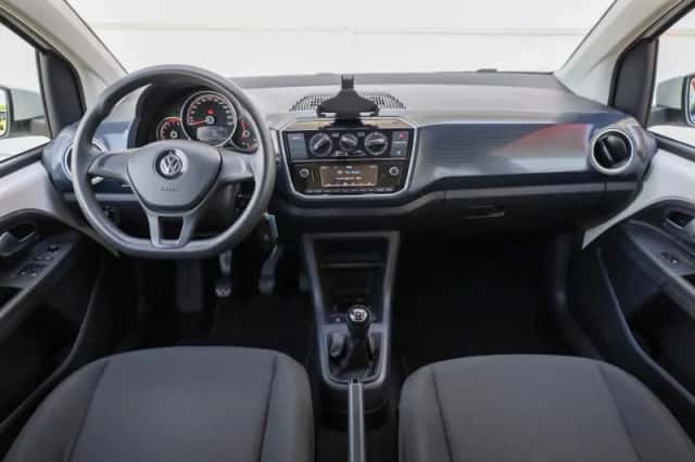 Volkswagen Up! (2019) thumbnail 5