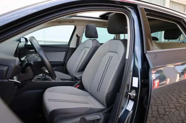 SEAT Leon Sportstourer (2022) thumbnail 4