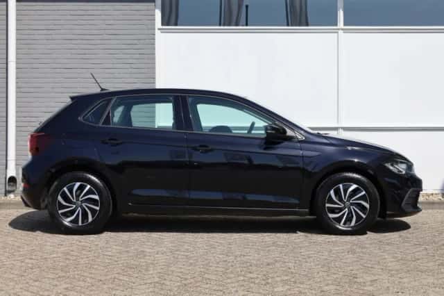 Volkswagen Polo (2021) thumbnail 3
