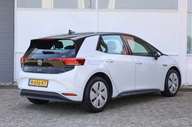 Volkswagen ID.3 (2021) thumbnail 2