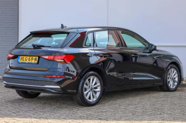Audi A3 (2025) thumbnail 2