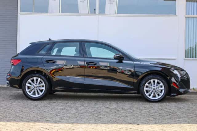 Audi A3 (2025) thumbnail 3
