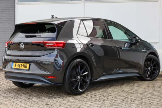 Volkswagen ID.3 (2020) thumbnail 2