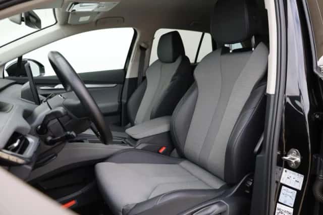 Škoda Enyaq (2022) thumbnail 4