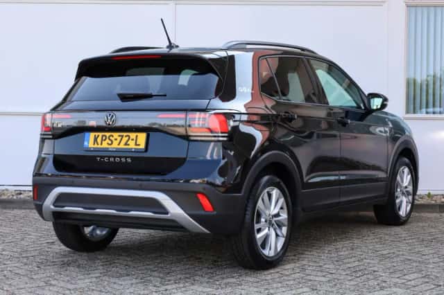 Volkswagen T-Cross (2025) thumbnail 2