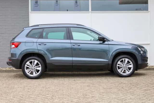 Škoda Karoq (2021) thumbnail 3