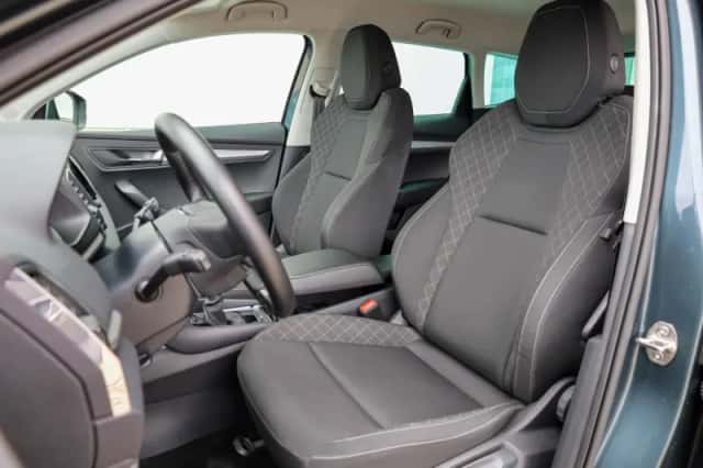 Škoda Karoq (2021) thumbnail 4