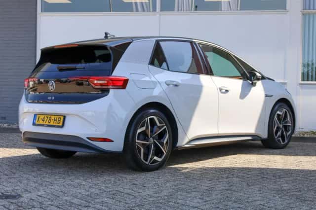 Volkswagen ID.3 (2020) thumbnail 2