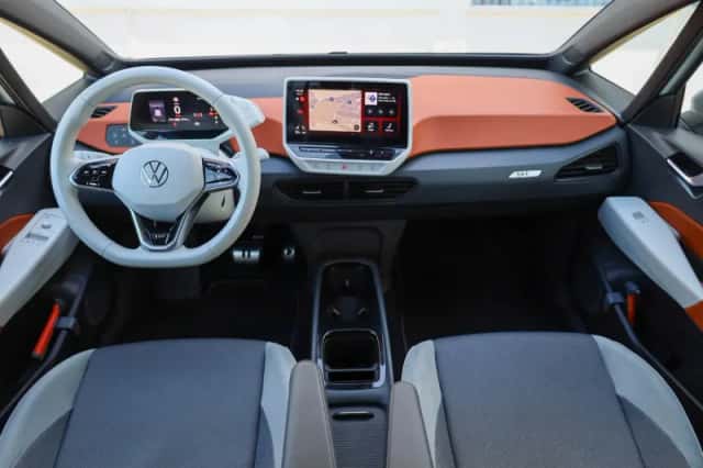 Volkswagen ID.3 (2020) thumbnail 5